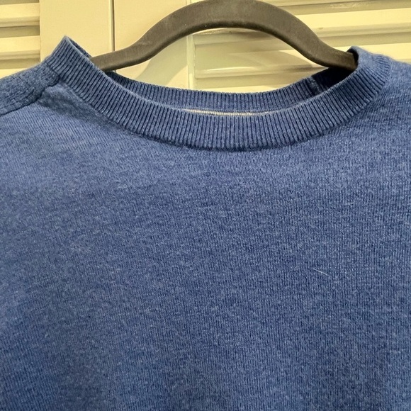 Banana Republic 100% merino wool crewneck no pilling or signs of wear - Picture 5 of 6